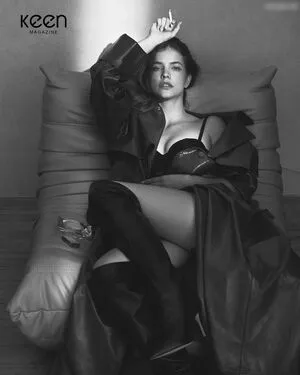 Barbara Palvin OnlyFans Leaked Free Thumbnail Picture - #3JfFQbSyX9