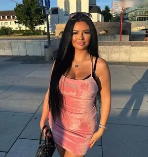 Barbie Ilginay OnlyFans Leaked Free Thumbnail Picture - #deLGEanveb