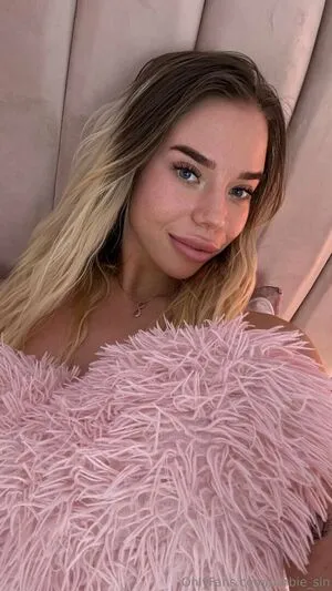 Barbie Sin OnlyFans Leaked Free Thumbnail Picture - #7t49k5n9k4