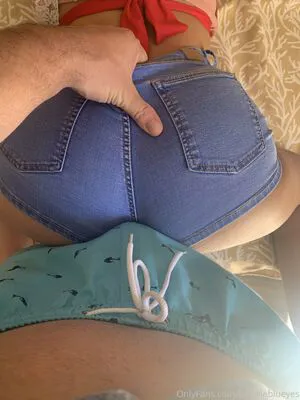 Barbiieblueyes OnlyFans Leaked Free Thumbnail Picture - #t4IrOwOKlT