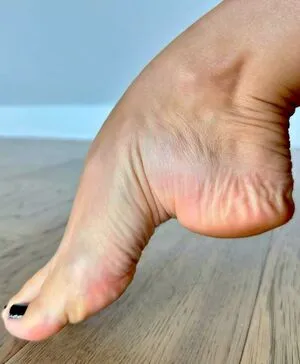 Bare Feet OnlyFans Leaked Free Thumbnail Picture - #9TA9YxmTHC