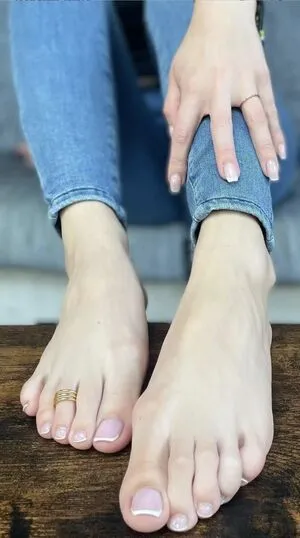 Bare Feet OnlyFans Leaked Free Thumbnail Picture - #JoKvB7SBDm