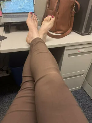 Bare Feet OnlyFans Leaked Free Thumbnail Picture - #ct8YABn9D5