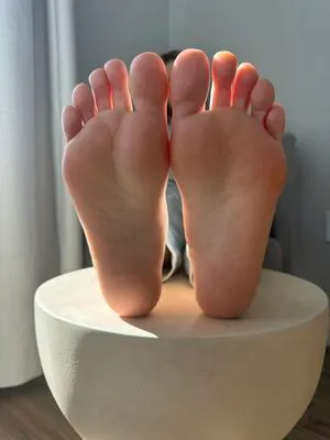 Bare Feet OnlyFans Leaked Free Thumbnail Picture - #dORrzvwo2Y