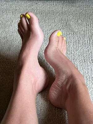 Bare Feet OnlyFans Leaked Free Thumbnail Picture - #otss82zvAS
