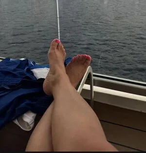 Bare Feet OnlyFans Leaked Free Thumbnail Picture - #sr2QHiQAns