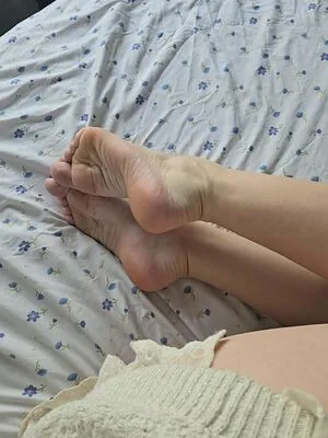 Barefootbun3 OnlyFans Leaked Free Thumbnail Picture - #9zsXYOoBem