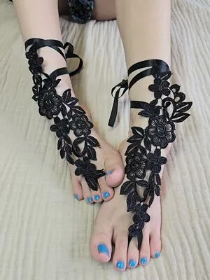 Barefootbun3 OnlyFans Leaked Free Thumbnail Picture - #pV27863bwN