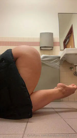 Barefootnwild3 Free OnlyFans Leaked Free Thumbnail Picture - #XOGeoM8ABn