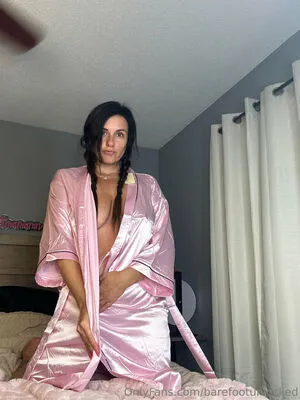 Barefootunlocked OnlyFans Leaked Free Thumbnail Picture - #HTcL0ByADp