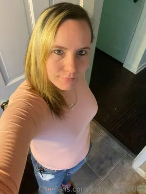 Barrelbabe2020 OnlyFans Leaked Free Thumbnail Picture - #4Mv0jZAsD6
