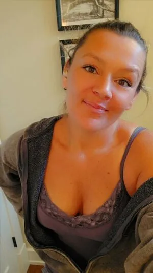 Basedmama OnlyFans Leaked Free Thumbnail Picture - #033MG6CmZY