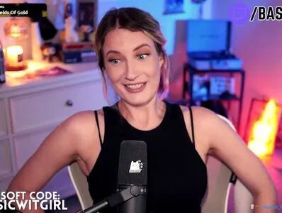 Basicwitgirl OnlyFans Leaked Free Thumbnail Picture - #0Vf2k4v6sg