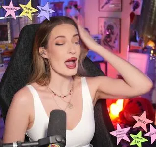 Basicwitgirl OnlyFans Leaked Free Thumbnail Picture - #0bx1bFyXA6