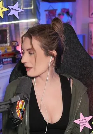 Basicwitgirl OnlyFans Leaked Free Thumbnail Picture - #0saVJCoArE