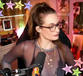 Basicwitgirl OnlyFans Leaked Free Thumbnail Picture - #4L2FTXT8q1