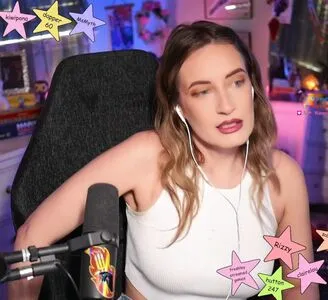 Basicwitgirl OnlyFans Leaked Free Thumbnail Picture - #7Xmtxsmcl2