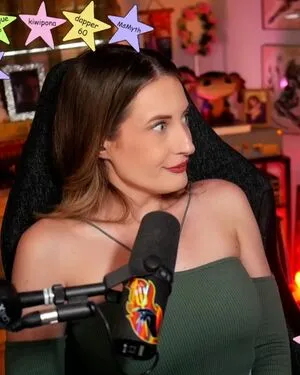 Basicwitgirl OnlyFans Leaked Free Thumbnail Picture - #FXHLx78UOG