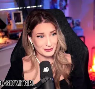 Basicwitgirl OnlyFans Leaked Free Thumbnail Picture - #TP2R1aQ1rs