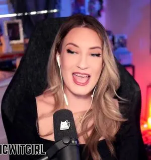 Basicwitgirl OnlyFans Leaked Free Thumbnail Picture - #X4ORP9lF4j