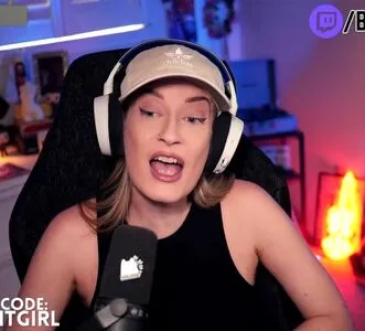 Basicwitgirl OnlyFans Leaked Free Thumbnail Picture - #jc7Zk4wgd4