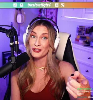 Basicwitgirl OnlyFans Leaked Free Thumbnail Picture - #07BCQEYpXm