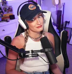 Basicwitgirl OnlyFans Leaked Free Thumbnail Picture - #1Wgj62yMHX