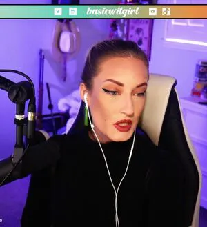 Basicwitgirl OnlyFans Leaked Free Thumbnail Picture - #29oJdX4AMH