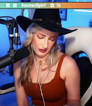 Basicwitgirl OnlyFans Leaked Free Thumbnail Picture - #3Z5RrinKaA
