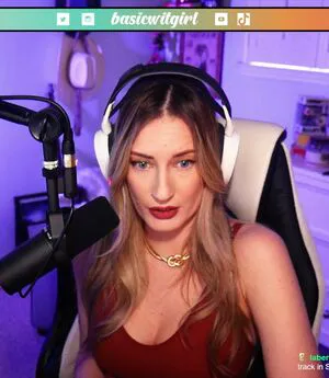Basicwitgirl OnlyFans Leaked Free Thumbnail Picture - #6yHGLsgVhH