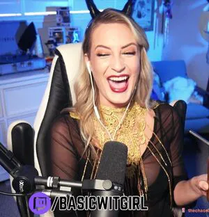 Basicwitgirl OnlyFans Leaked Free Thumbnail Picture - #8Au2aXK9KF