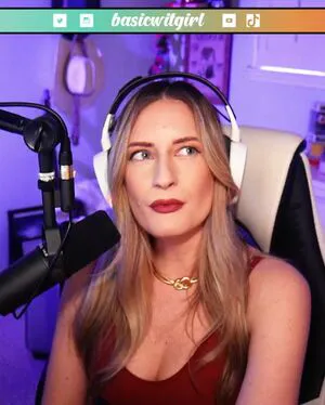 Basicwitgirl OnlyFans Leaked Free Thumbnail Picture - #8WuEFnIyKK