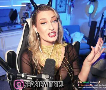 Basicwitgirl OnlyFans Leaked Free Thumbnail Picture - #9hETIeBiXV