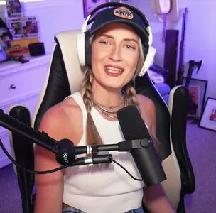 Basicwitgirl OnlyFans Leaked Free Thumbnail Picture - #Cc8WHLiPc0