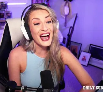 Basicwitgirl OnlyFans Leaked Free Thumbnail Picture - #DmIV4a7pm8