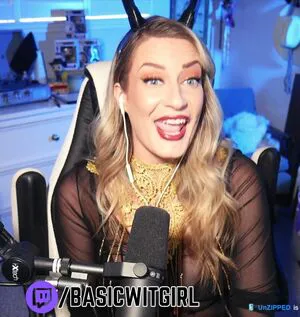 Basicwitgirl OnlyFans Leaked Free Thumbnail Picture - #E603TlfX4I