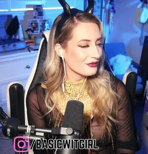 Basicwitgirl OnlyFans Leaked Free Thumbnail Picture - #E7HWh4Qo4l