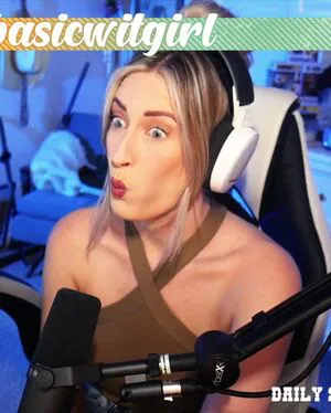 Basicwitgirl OnlyFans Leaked Free Thumbnail Picture - #FCxKiY69Mv