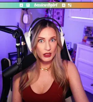 Basicwitgirl OnlyFans Leaked Free Thumbnail Picture - #GxuunM5gZO