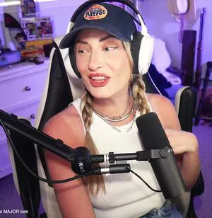 Basicwitgirl OnlyFans Leaked Free Thumbnail Picture - #ItMcwb7giL