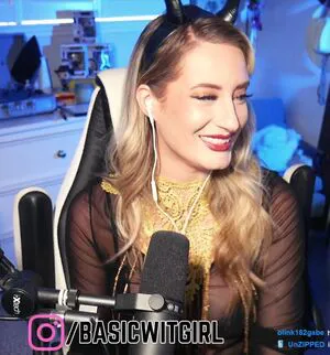 Basicwitgirl OnlyFans Leaked Free Thumbnail Picture - #KiJbcxBdjr