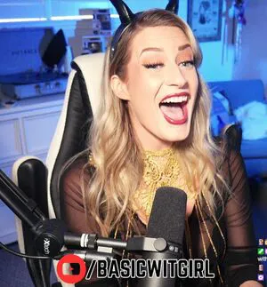 Basicwitgirl OnlyFans Leaked Free Thumbnail Picture - #NJMwMwUGNe