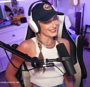Basicwitgirl OnlyFans Leaked Free Thumbnail Picture - #NN41QHSPV3