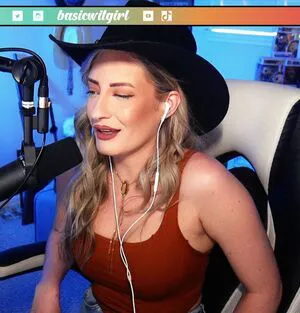 Basicwitgirl OnlyFans Leaked Free Thumbnail Picture - #NrumUnatpp