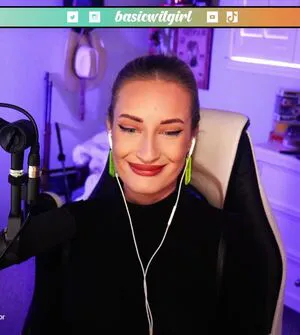 Basicwitgirl OnlyFans Leaked Free Thumbnail Picture - #Ti2bjLgGbH
