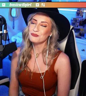 Basicwitgirl OnlyFans Leaked Free Thumbnail Picture - #ZqNy0urdw4