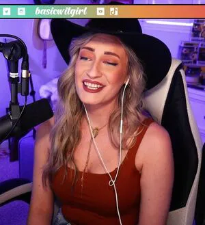 Basicwitgirl OnlyFans Leaked Free Thumbnail Picture - #c5m8wiPHGH