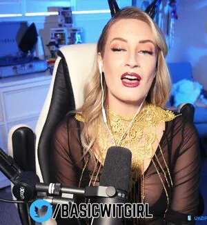 Basicwitgirl OnlyFans Leaked Free Thumbnail Picture - #fQt1Dv1nQi