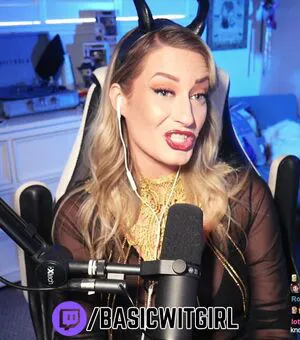 Basicwitgirl OnlyFans Leaked Free Thumbnail Picture - #i9R9pnk5T0