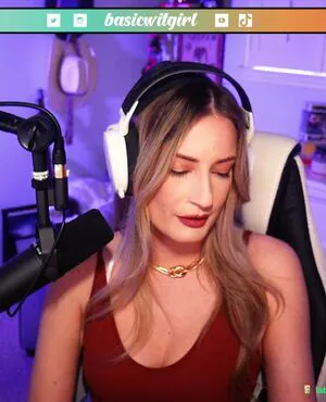 Basicwitgirl OnlyFans Leaked Free Thumbnail Picture - #iMefedLJ2C
